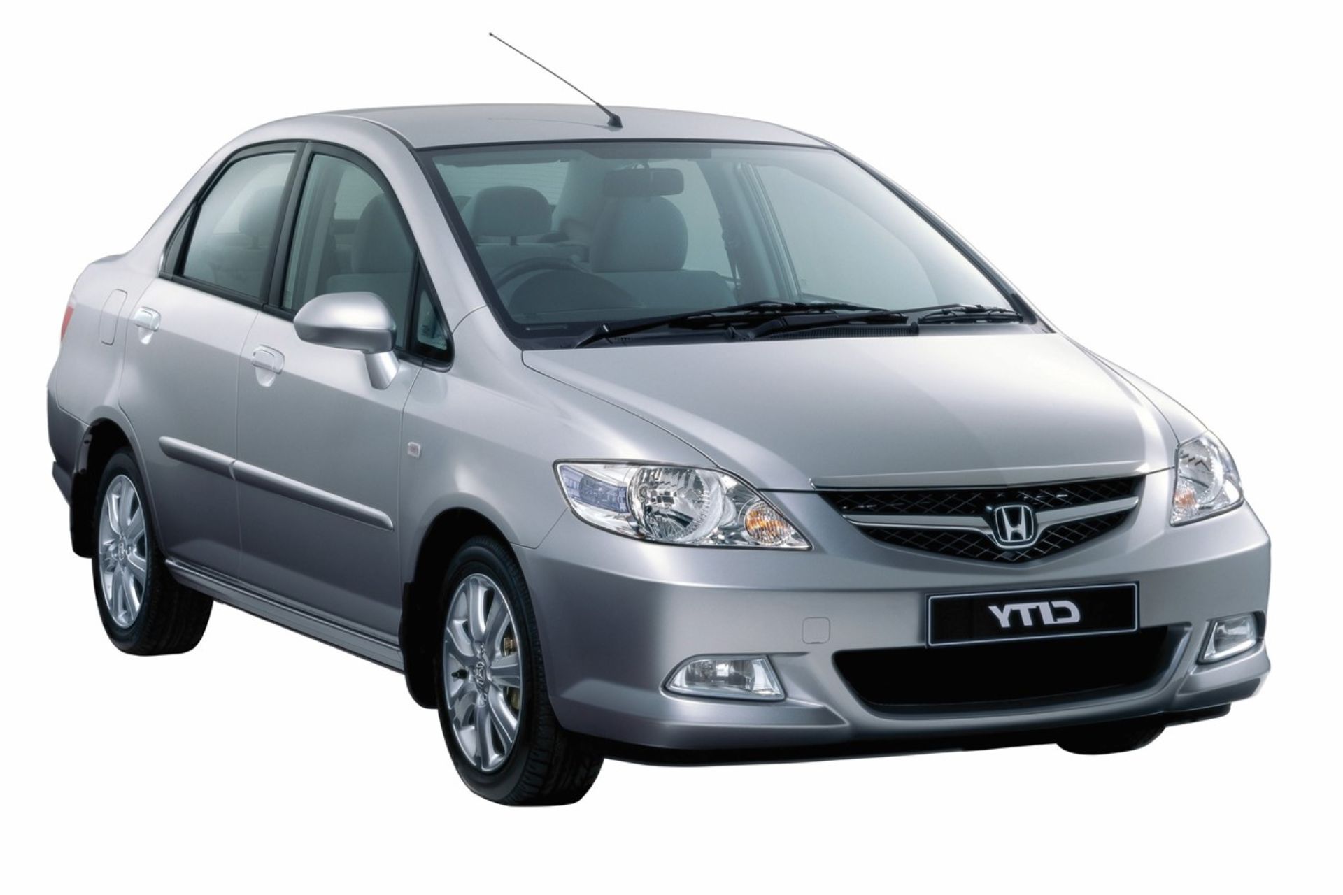 Car rental Penang intermediate car size